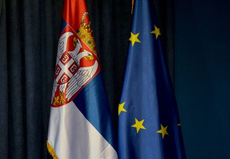 Srbija, EU zastava