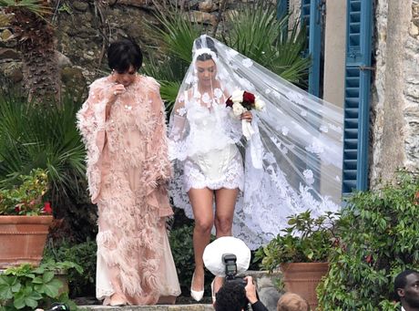 Kortni Kardašijan Kourtney Kardashian and Travis Barker venčanje Portofino Kortni Kardašijan Kourtney Kardashian and Travis Barker venčanje Portofino