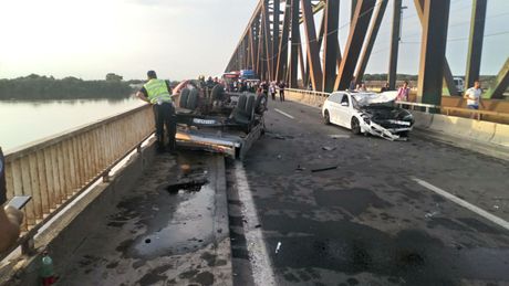 Pančevački most saobraćaj udes nesreća sudar automobili