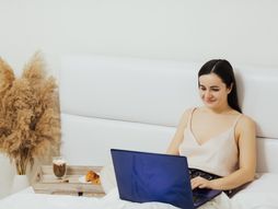 Krevet, rad iz kreveta