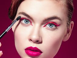 Ajlajner, četkice, šminka, šminkanje