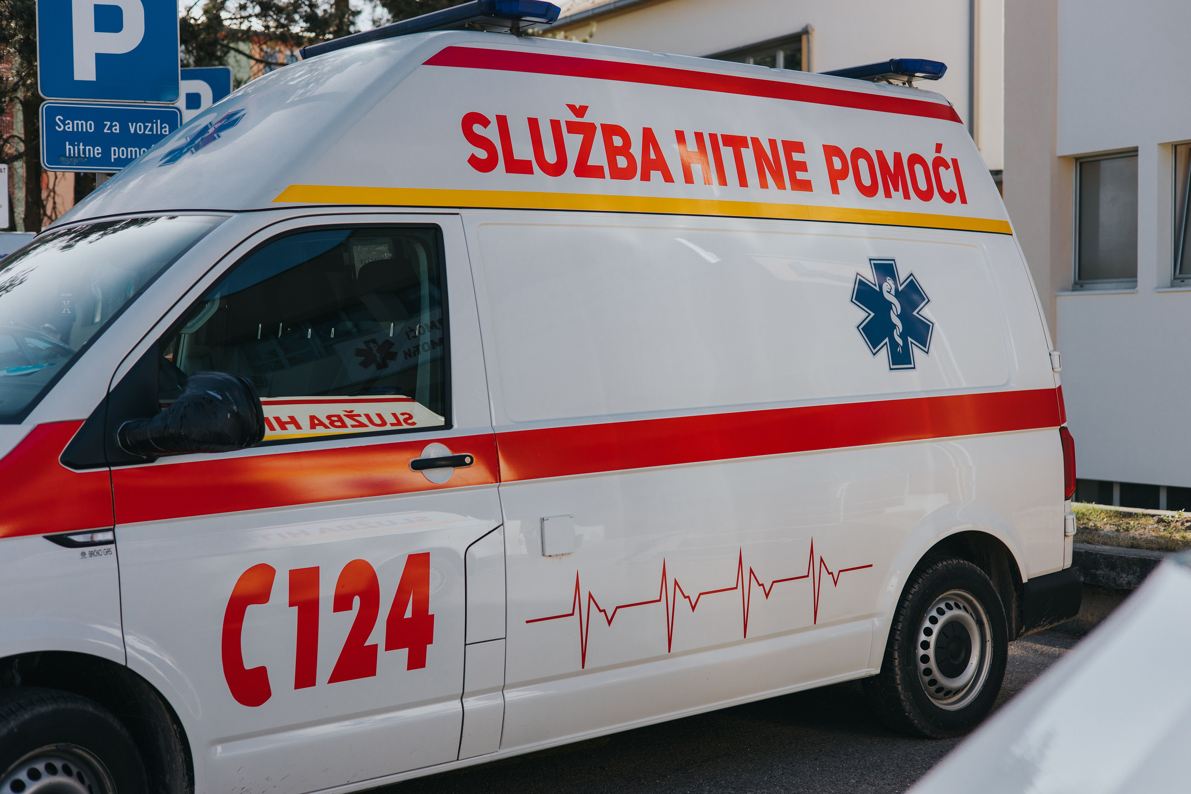 Stranac u Mostaru teško povređen dok je gledao Bosnu na Mundijalu! Hitno je operisan, evo u kakvom je stanju