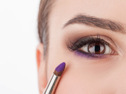 Ajlajner, četkice, šminka, šminkanje