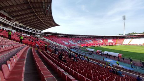 Galerija, stadion Rajko Mitić