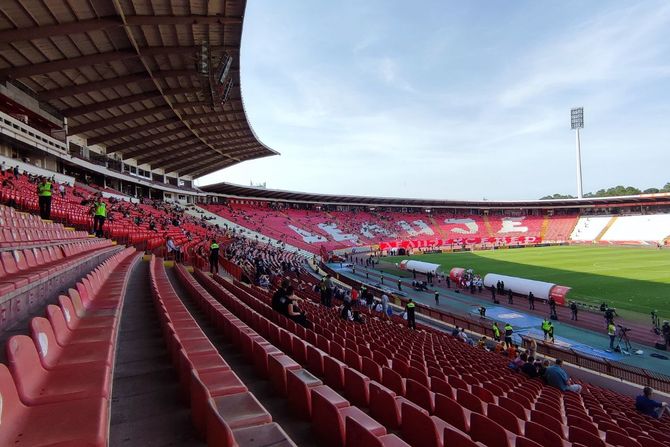 Galerija, stadion Rajko Mitić