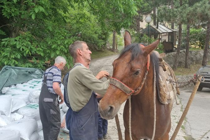 Čačak Lučani planina Kablar konak izgradnja konji