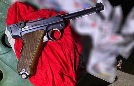 Niš eksploziv oružje zaplena