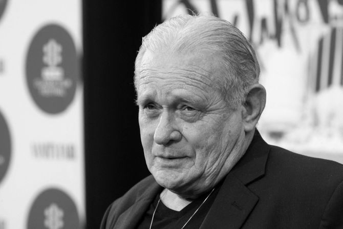 Bo Hopkins Bo Hopkins