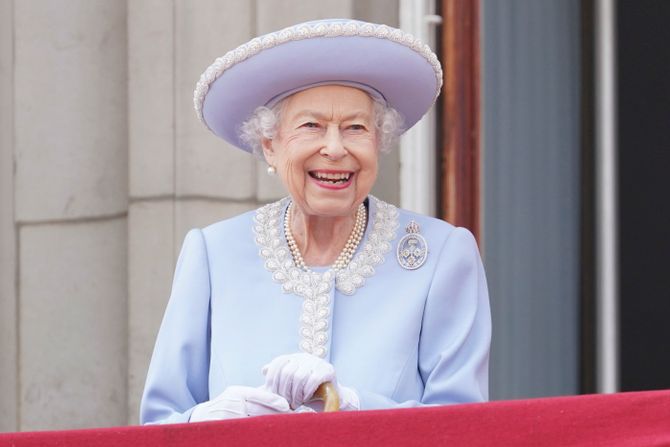 Kraljica Elizabeta II London vojna parada platinasti jubilej Kraljica Elizabeta II London vojna parada platinasti jubilej