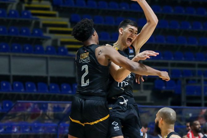 Tristan Vukčević, Zek Ledej Tristan Vukčević, Zek Ledej