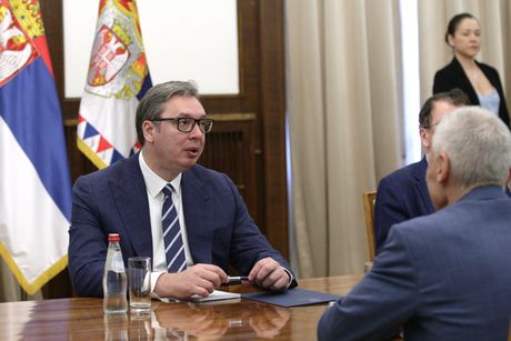 Aleksandar Vučić, Aleksandar Bocan Harčenko