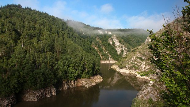 Uvac, Devojačka stena