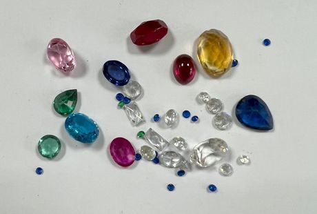 Horgoš granica carina zaplena dragocenosti drago kamenje dragulji