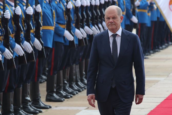 Olaf Šolc, Doček ispred Palate Srbija Olaf Šolc, Doček ispred Palate Srbija