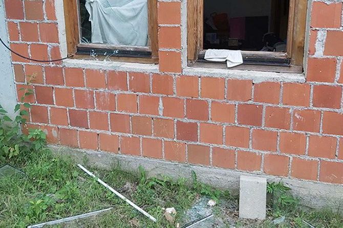 Kosovo i Metohija obijena crkva , Donja Gušterica, Novo Brdo Kosovo i Metohija obijena crkva , Donja Gušterica, Novo Brdo