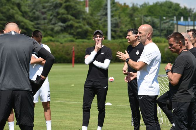 Ilija Stolica, FK Partizan, trening, pripreme