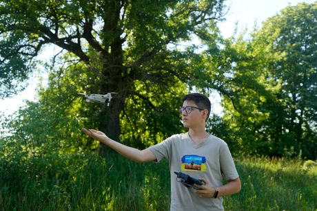 Andriy Pokrasa tinejdžer dečak Ukrajina dron špijuniranje
