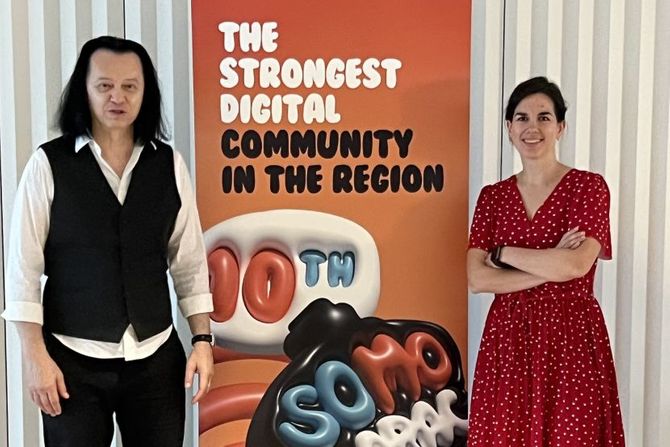 Sašo Dimitrievski i Ružica Vrdoljak Ličina, organizatori nagrade SoMo Borac 2022 Sašo Dimitrievski i Ružica Vrdoljak Ličina, organizatori nagrade SoMo Borac 2022