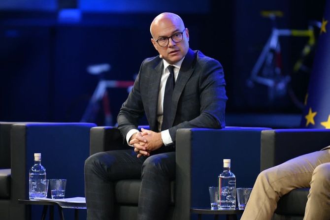 Gradonačelnik Novog Sada Miloš Vučević  Ljubljana samit Velo-city 2022 Gradonačelnik Novog Sada Miloš Vučević  Ljubljana samit Velo-city 2022