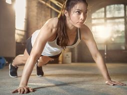 sklek, sklekovi, trening, vežbanje, vežbe, teretana