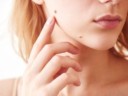 Devojka, mladež, mladeži