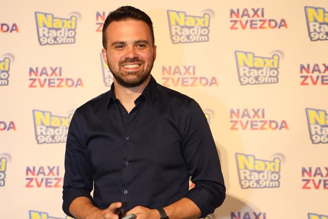 Dušan Svilar, Naxi zvezda Dušan Svilar, Naxi zvezda