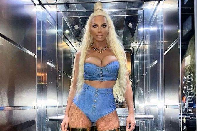 Jelena Karleuša Jelena Karleuša