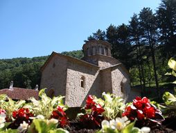 manastir Svete Trojice na Ovčaru