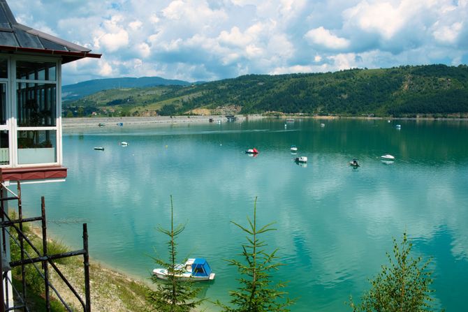 Zlatarsko jezero