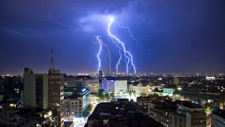 Beograd, munje gromovi, nevreme, kiša