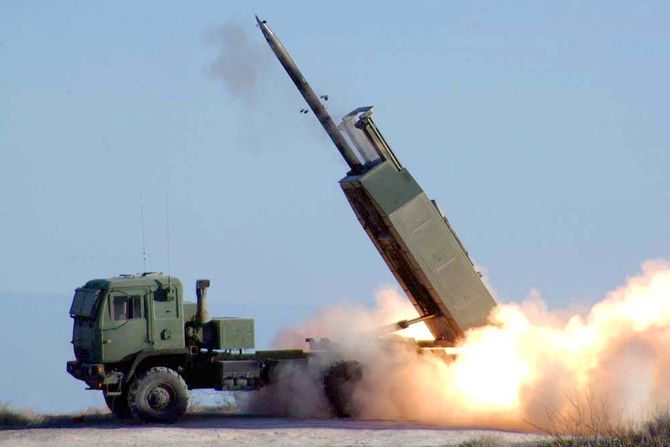 HIMARS raketni sistem