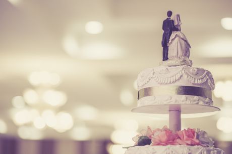 Venčanje, svadbena torta