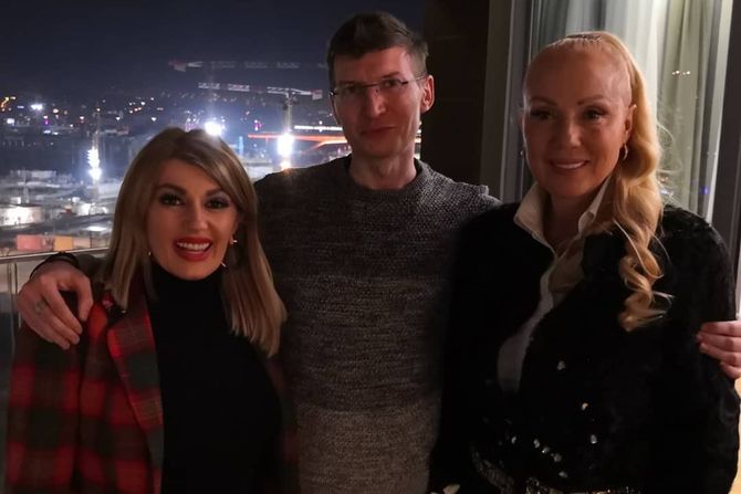 Viki i Vladica Miljkovic Lepa Brena Viki i Vladica Miljkovic Lepa Brena