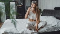 Ni kafa, ni topla limunada: Ovim napitkom treba da započnete jutro, nosi brojne benefite