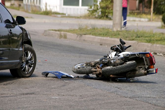 Saobraćajna nesreća na motoru