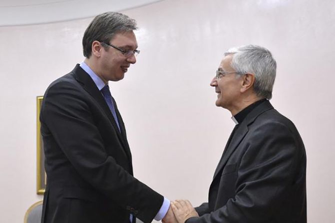 Vučići i nadbiskup Lučano Surijani