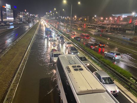 BEOGRAD AUTOPUT NEVREME kisa nevreme poplava poplave