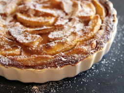 Tart s kruskama, kolac, francuski tart