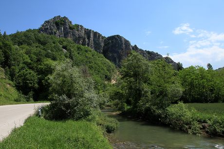 Lužnička kotlina, reka Lužnica, sela u Lužničkoj kotlini