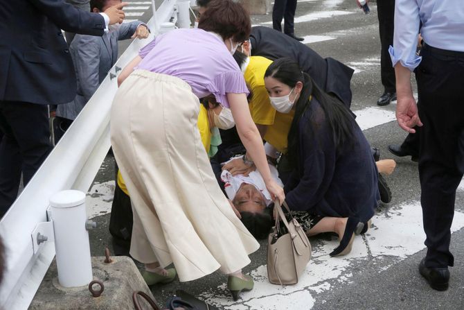 Atentat na Šinza Šinzo Abea bivšeg premijera Japana