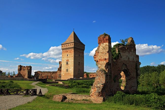 Bačka tvrđava, tvrđava Bač