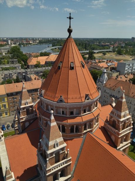 Zavetna crkva, katedrala, Segedin