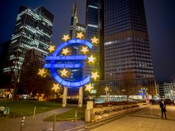 Evropska centralna banka, ekonomija evro biznis