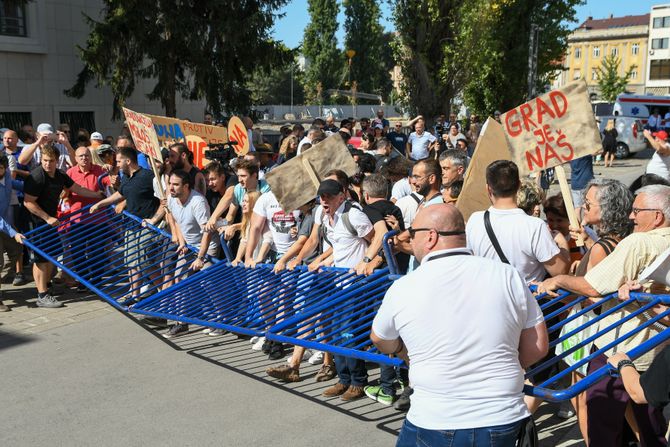 NSAD SKUPSTINA PROTEST