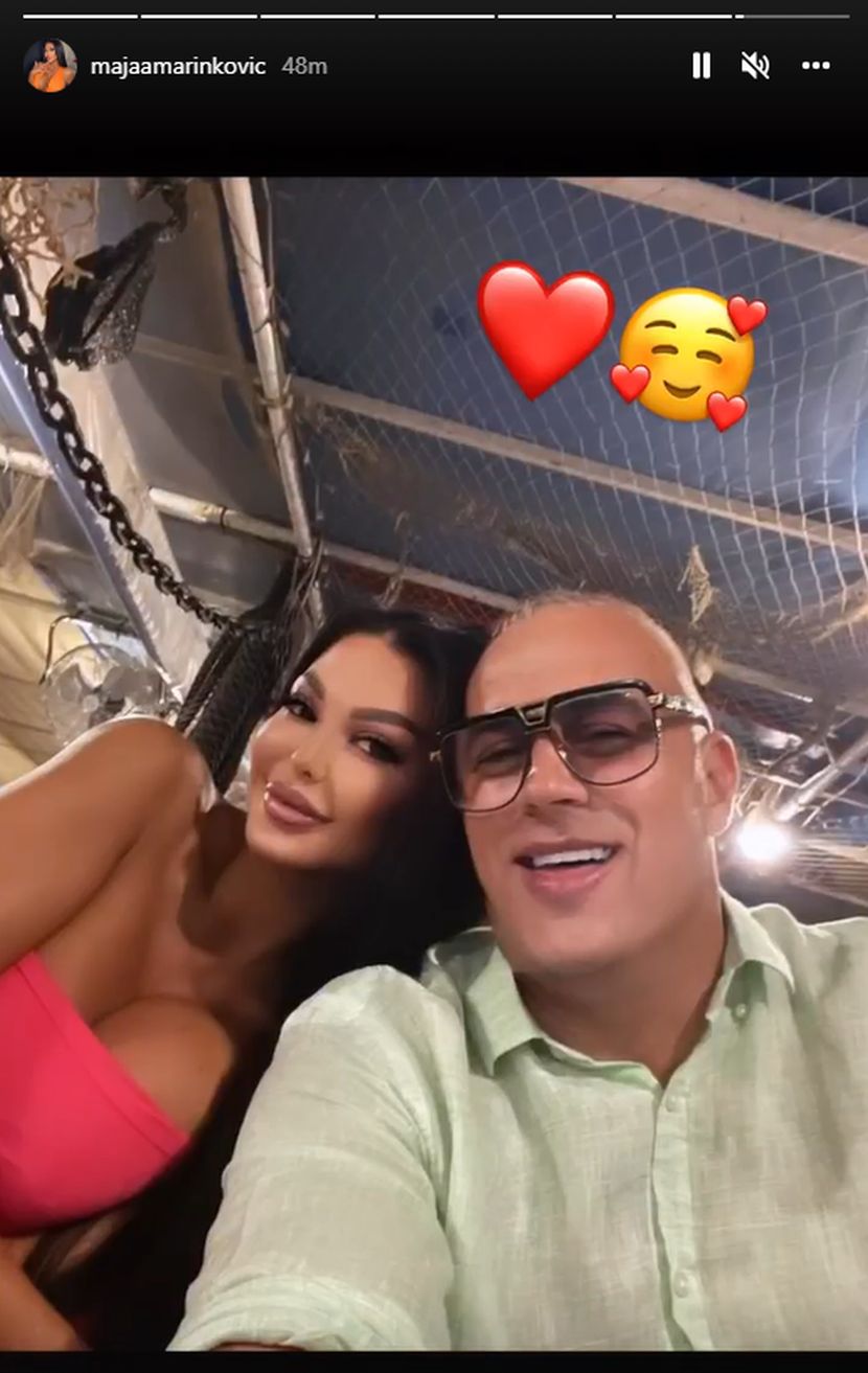 Prva fotografija Maje i Pece: Nasmejan pozira s ljubavnicom, ona mu stihovima iskazuje ljubav - Telegraf.rs