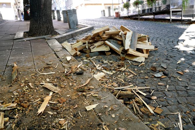 BEOGRAD CEPANA DRVA OGREV, GREJANJE, grejna zimska sezona