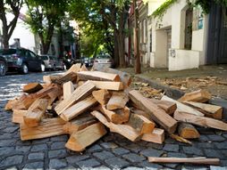 BEOGRAD CEPANA DRVA OGREV, GREJANJE, grejna zimska sezona