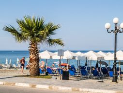 Grčka more plaža Leptokarija