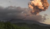 Proradio Vulkan na Kamčatki: Erupcija posle 2 godine mirovanja, pepeo leti kilometrima uvis