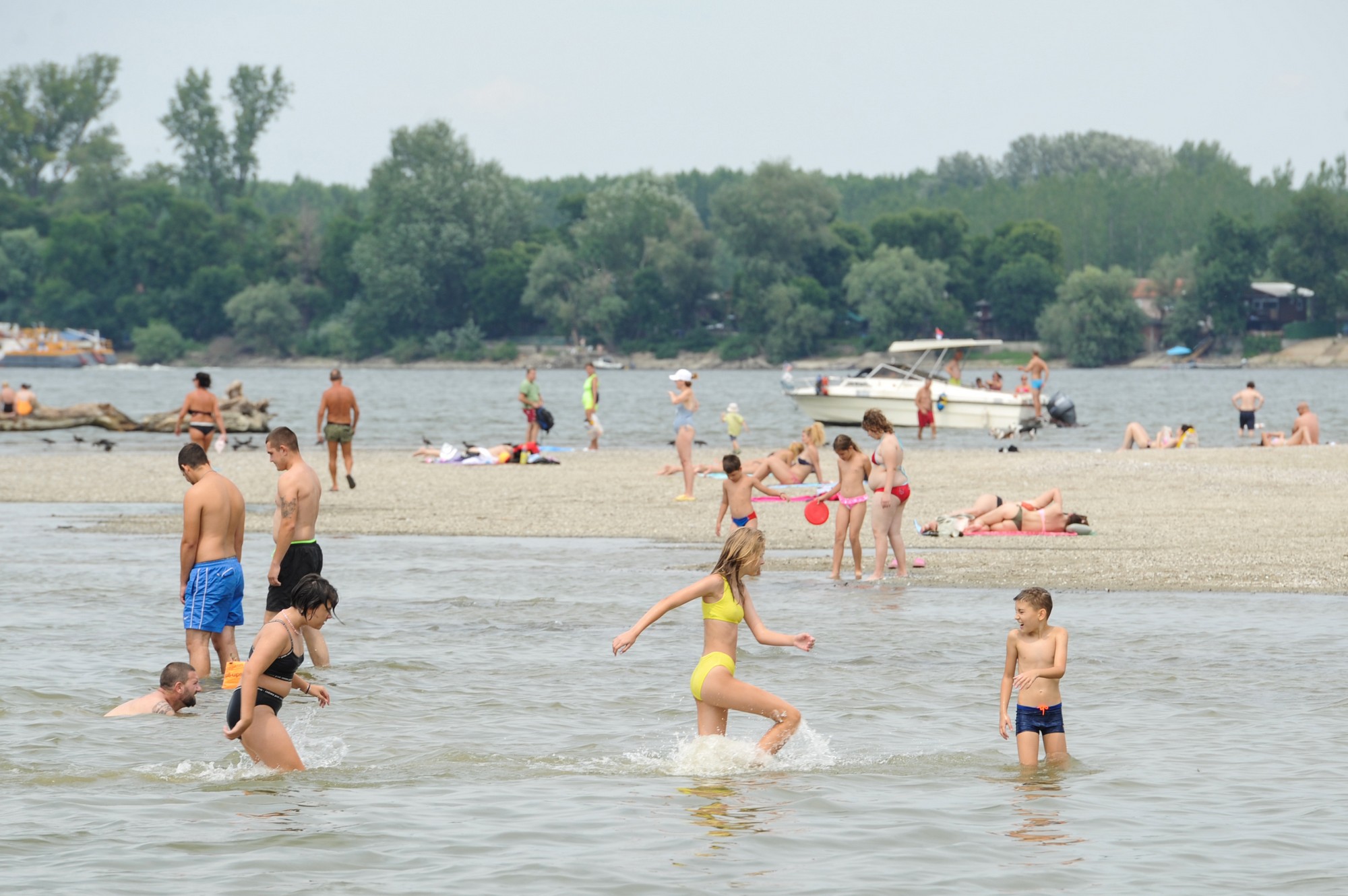 8 najlepših peščanih plaža u Srbiji: Mesta koja leti liče na more, a do jedne stižete samo čamcem